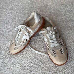 Dirty Laundry Tropics Raffia Women’s Sneakers